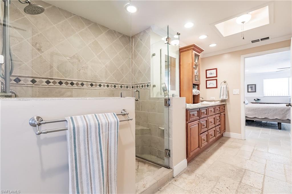 LOCHMOOR - Residential