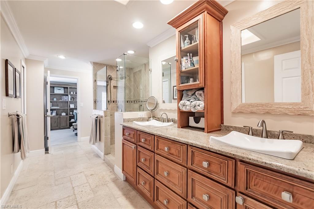 LOCHMOOR - Residential