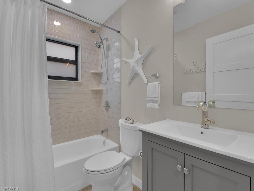 BEACHWALK HOMES - Residential