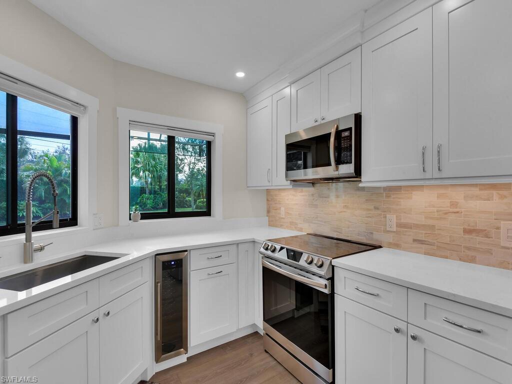 BEACHWALK HOMES - Residential