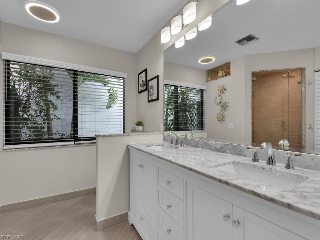 BEACHWALK HOMES - Residential