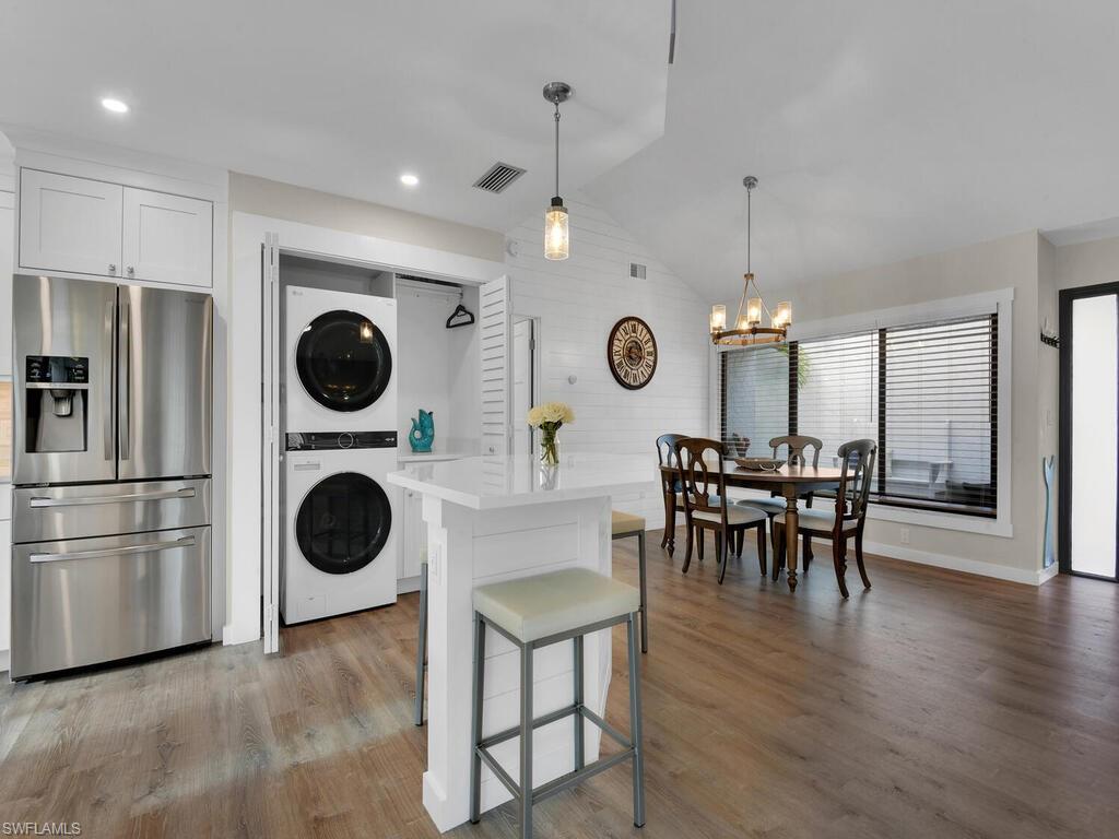 BEACHWALK HOMES - Residential