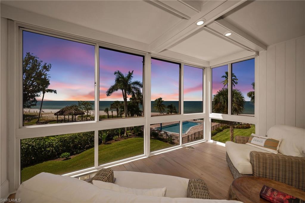 2121 Gulf Shore BLVD N 206