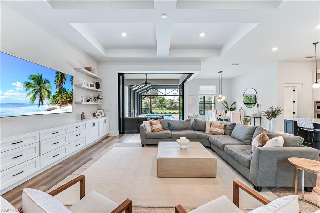 CORKSCREW ESTATES - Residential