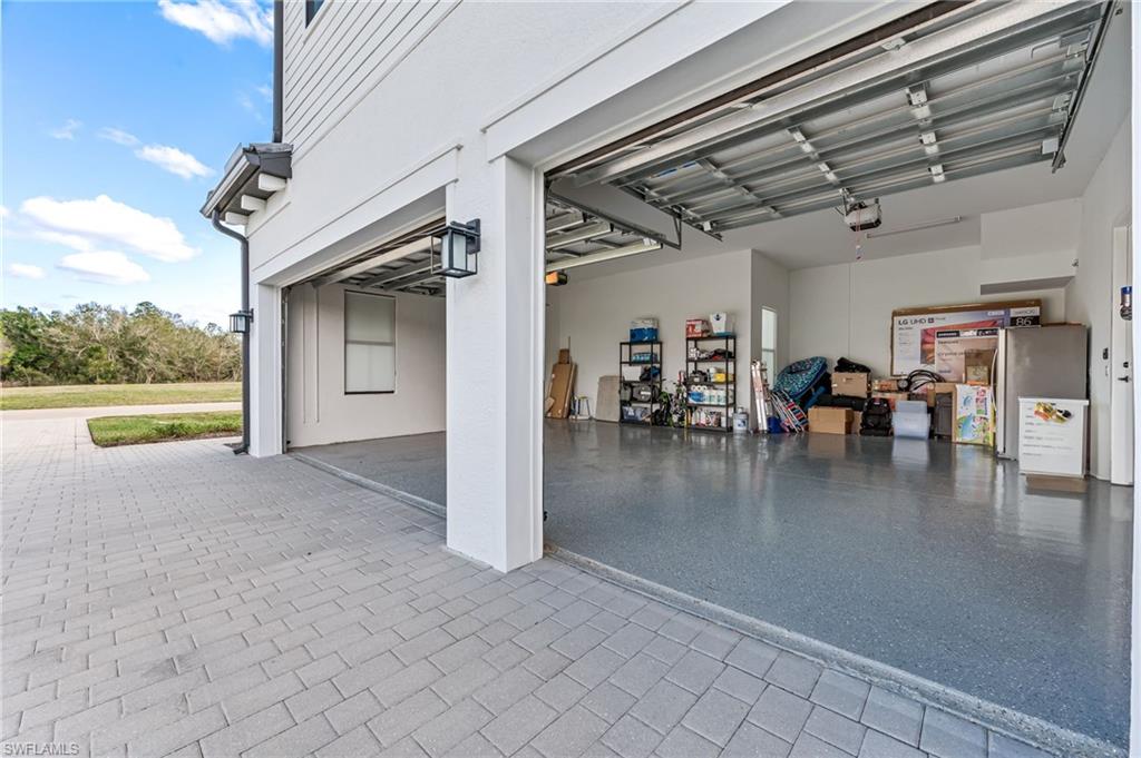 CORKSCREW ESTATES - Residential