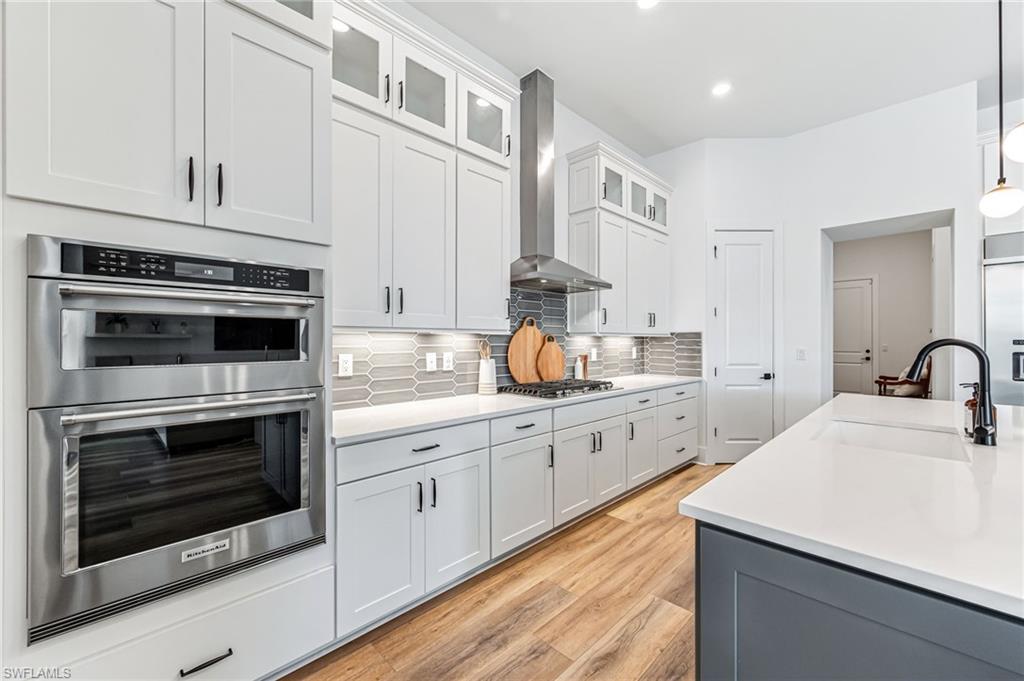 CORKSCREW ESTATES - Residential