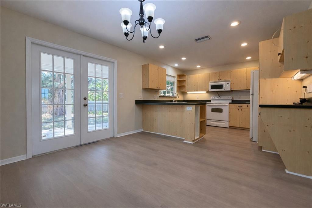 CAPE CORAL - Residential Lease