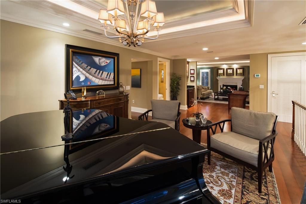 LUCAYA CAY - Residential