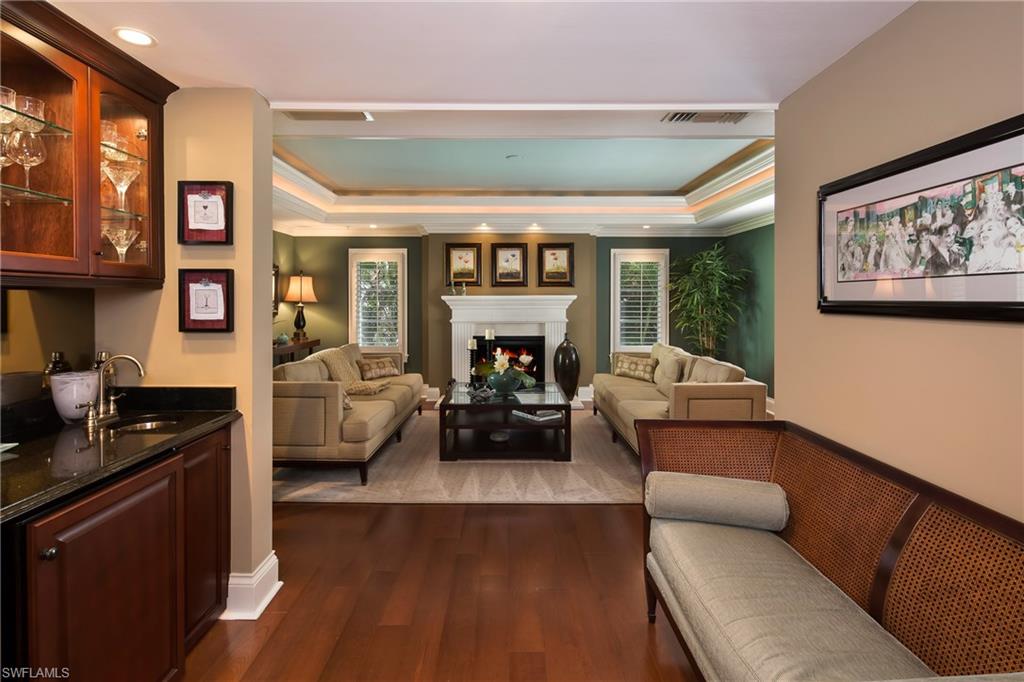 LUCAYA CAY - Residential