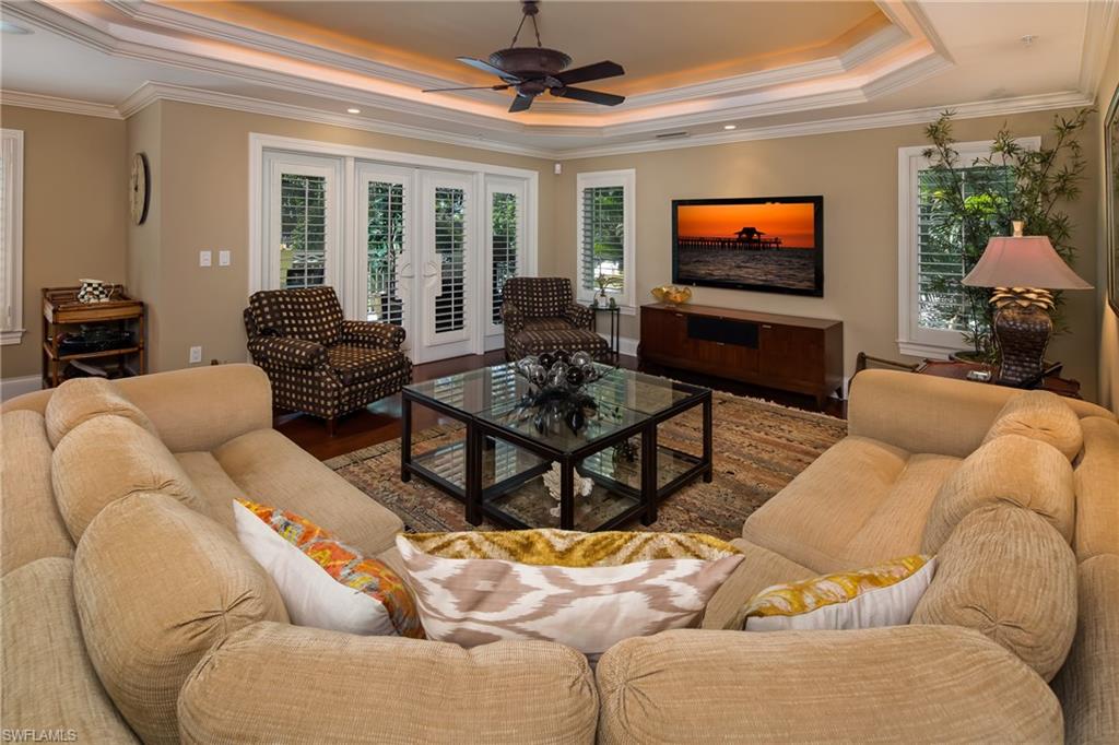 LUCAYA CAY - Residential