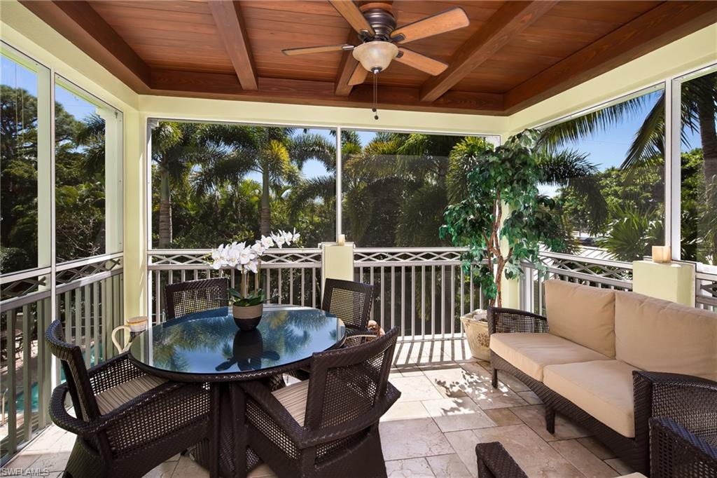 LUCAYA CAY - Residential