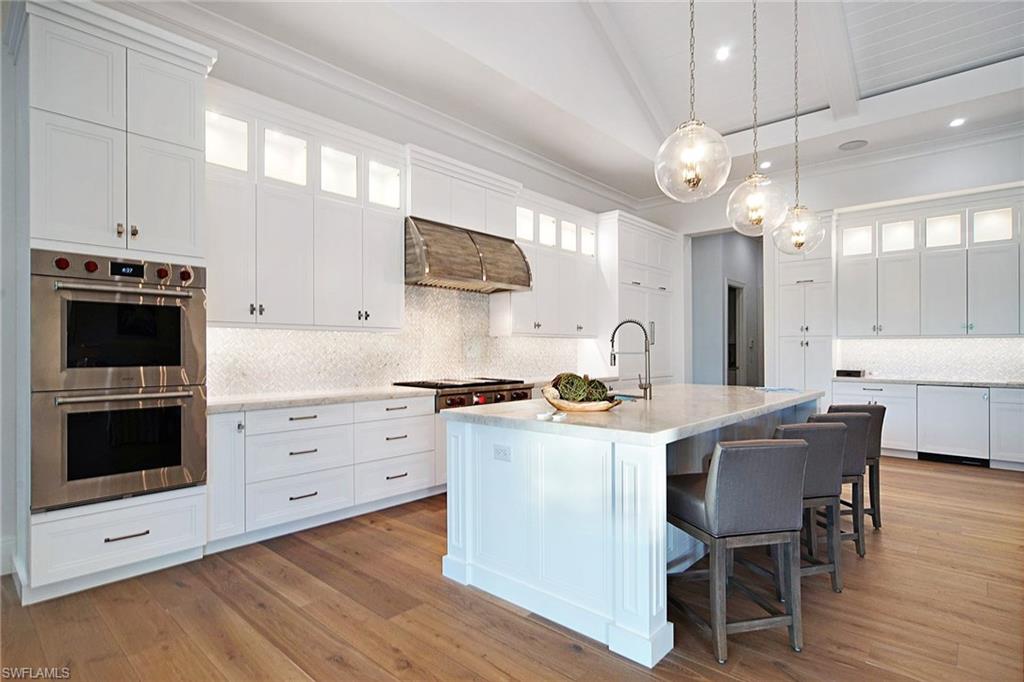 PINECREST AT PELICAN BAY - Residential