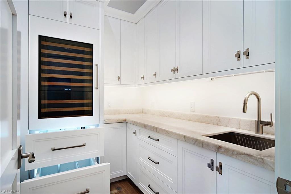 PINECREST AT PELICAN BAY - Residential