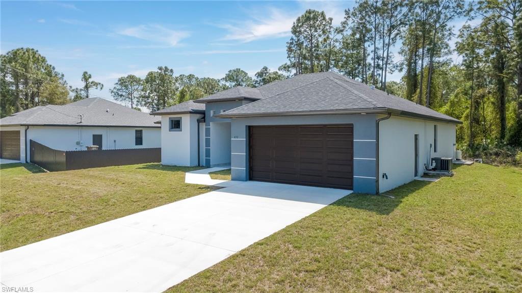 TWIN LAKE ESTATES - Residential