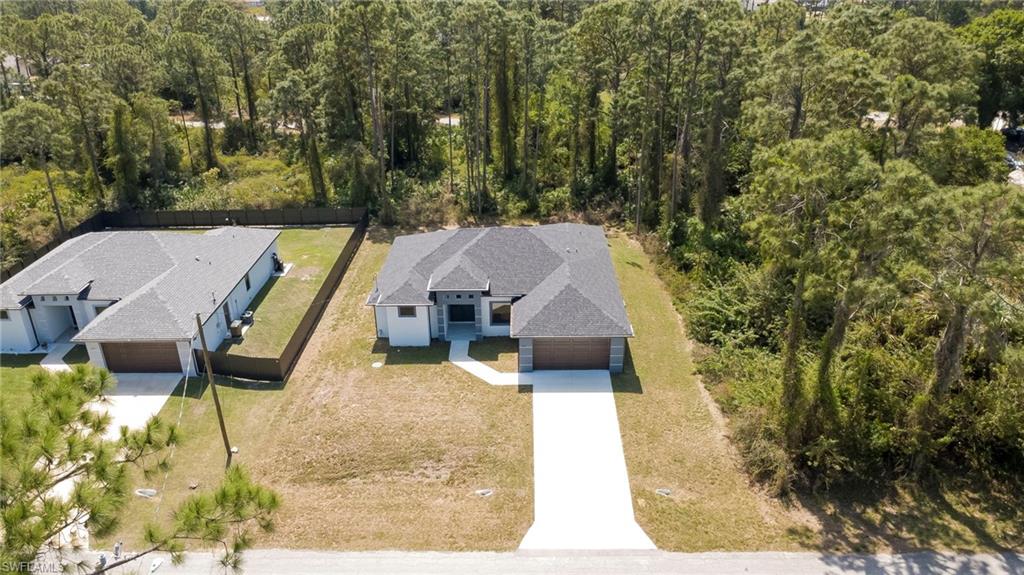 TWIN LAKE ESTATES - Residential