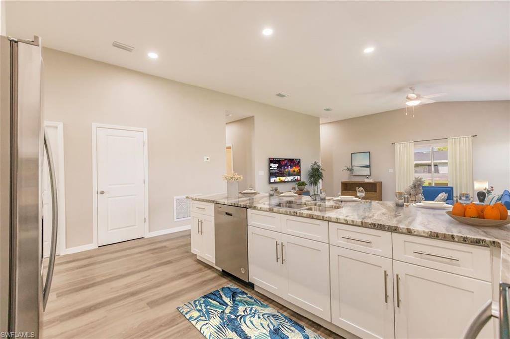 CAPE CORAL - Residential Lease