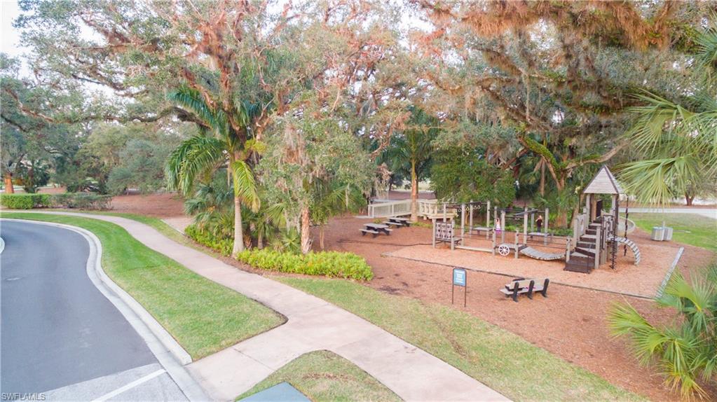 FAIRWAY COVE - Residential