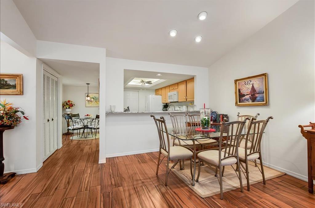 FOXFIRE VILLAS - Residential