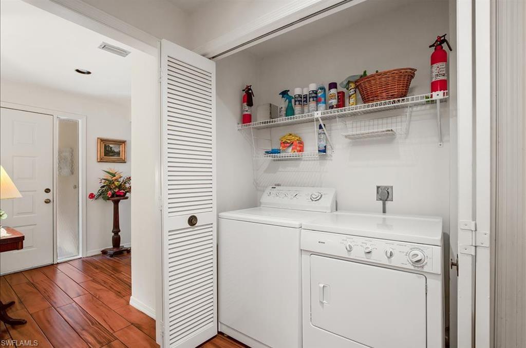 FOXFIRE VILLAS - Residential