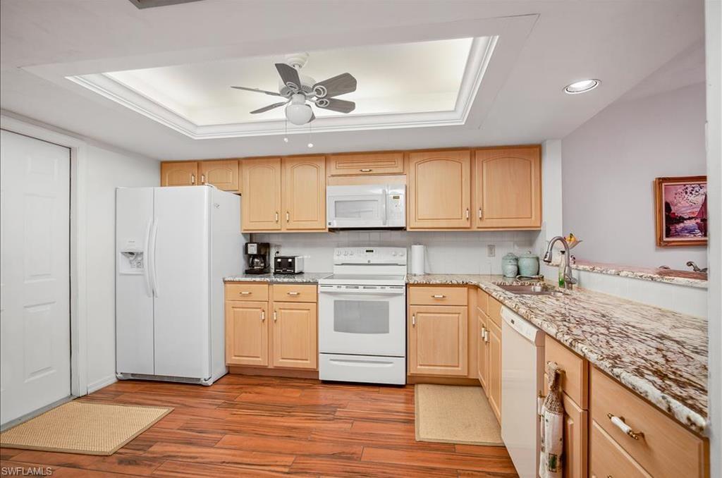 FOXFIRE VILLAS - Residential