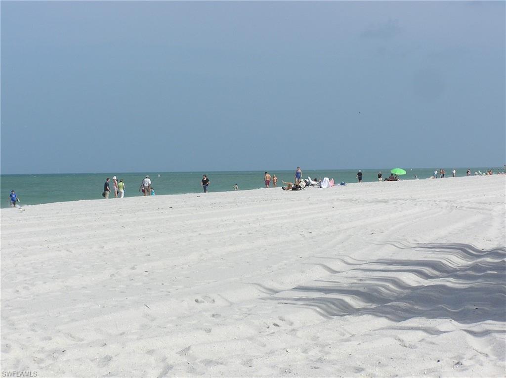 FOXFIRE VILLAS - Residential