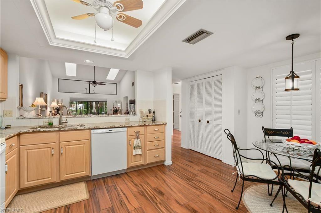 FOXFIRE VILLAS - Residential