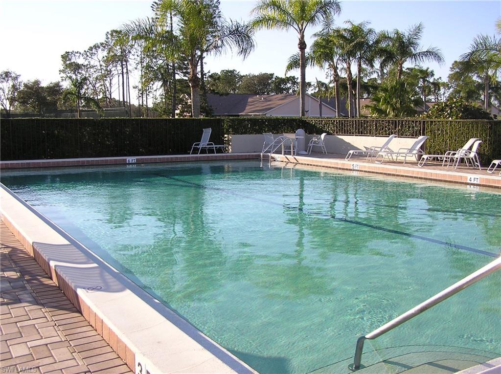 FOXFIRE VILLAS - Residential