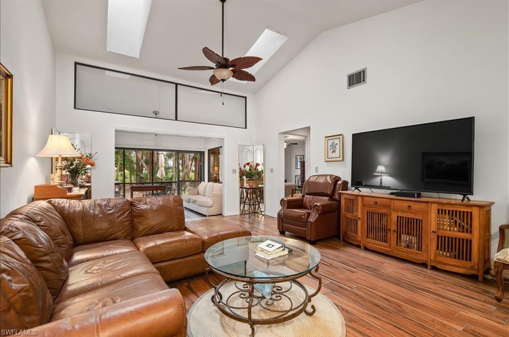 FOXFIRE VILLAS - Residential