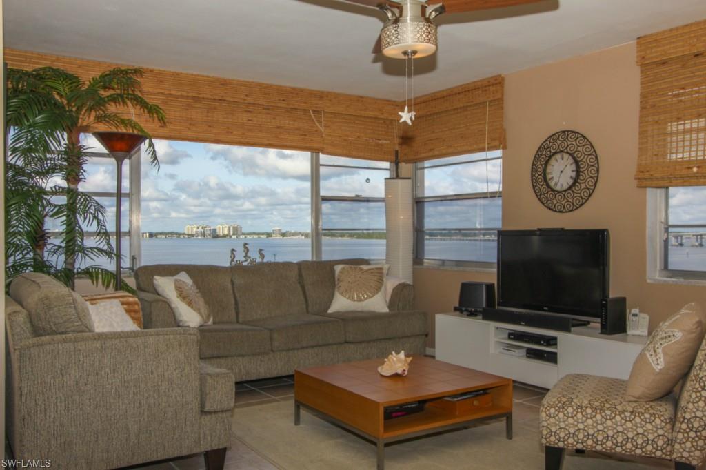 RIVERSIDE CLUB - Residential