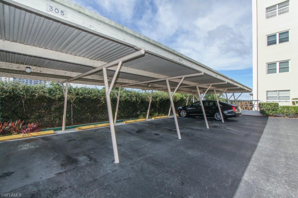 RIVERSIDE CLUB - Residential