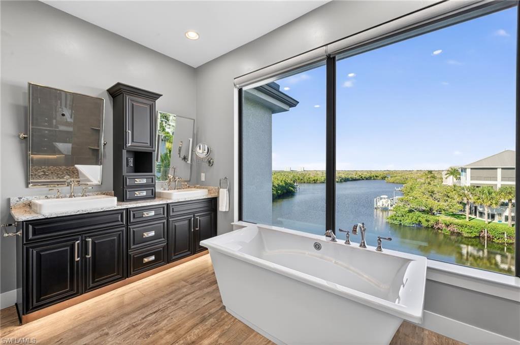 BONITA BEACH - Residential