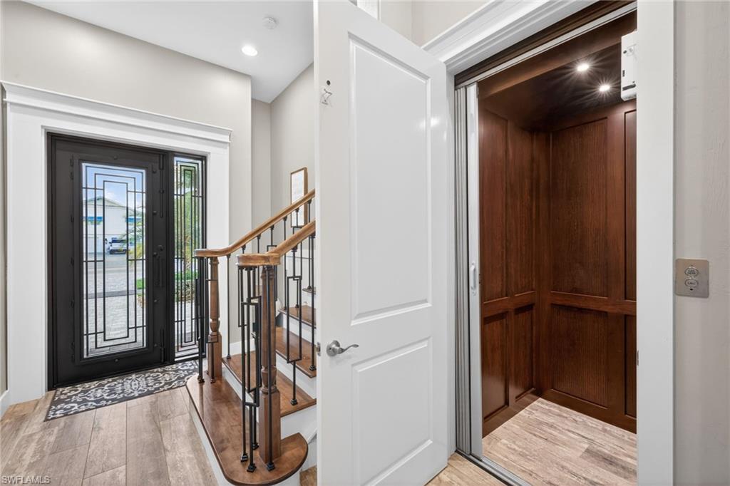 BONITA BEACH - Residential