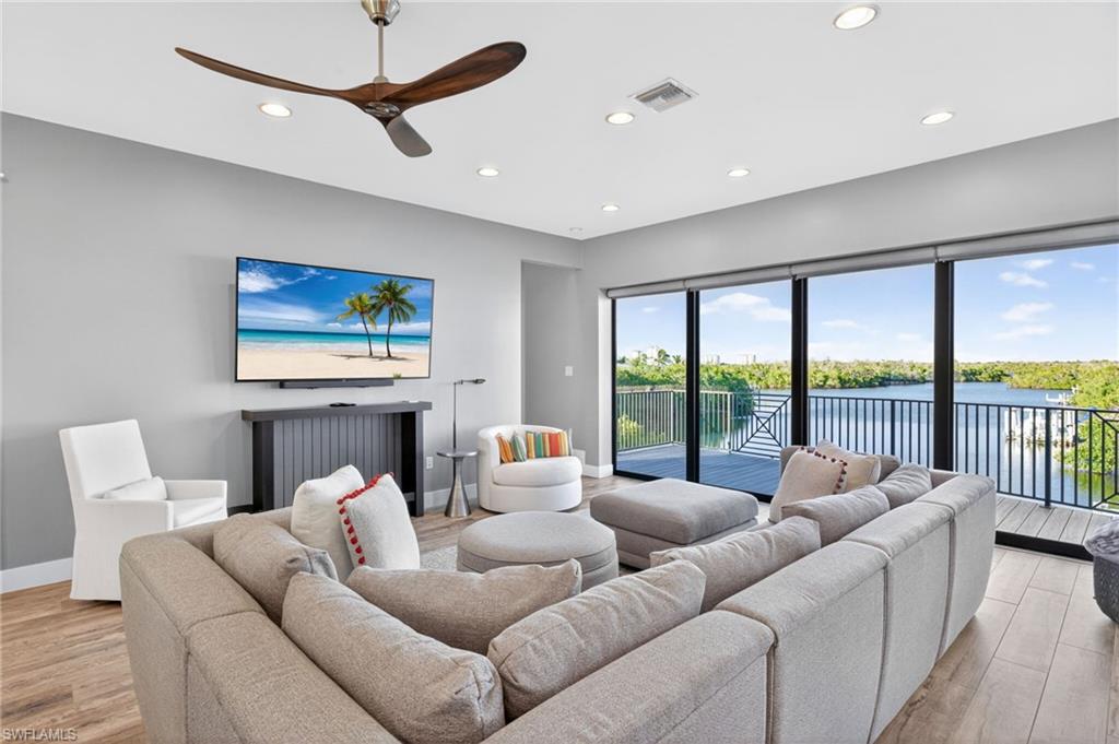 BONITA BEACH - Residential
