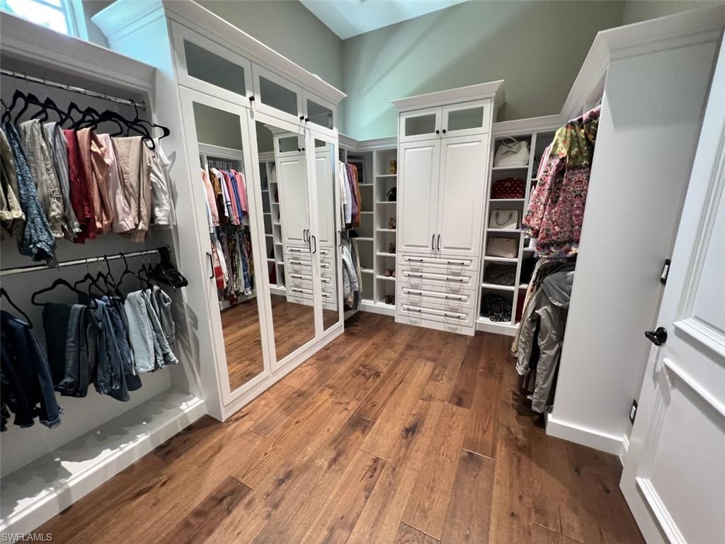 BAY CREEK - Residential