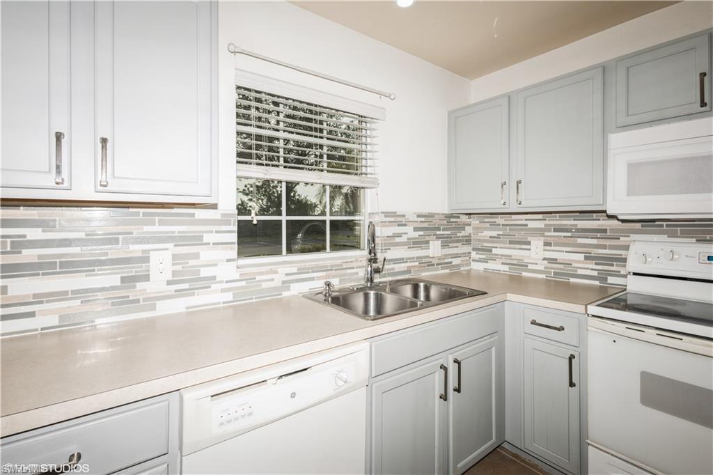 THE VISTAS - Residential