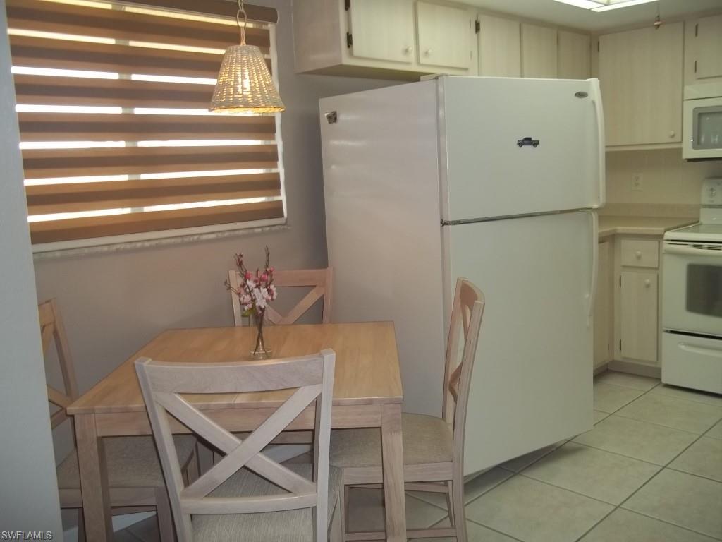 CAPE COURRANA CONDO - Residential