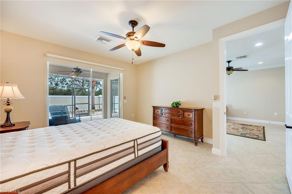 MANCHESTER SQUARE - Residential Lease