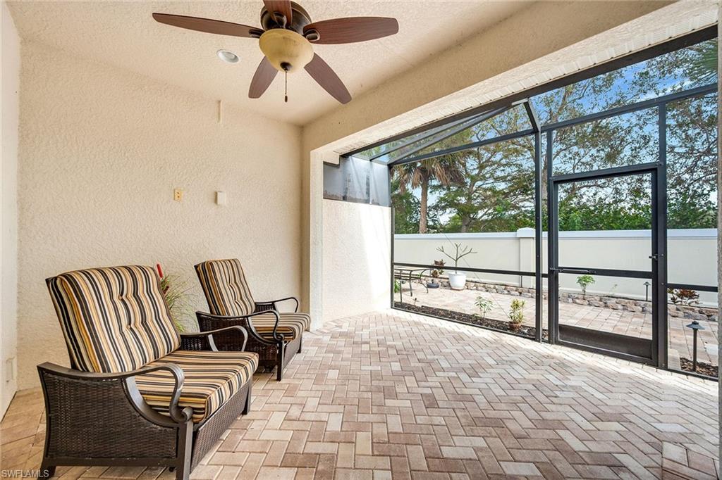 MANCHESTER SQUARE - Residential Lease