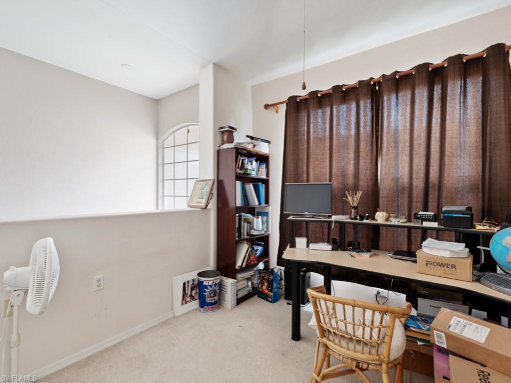 COLONIAL LINKS - Residential