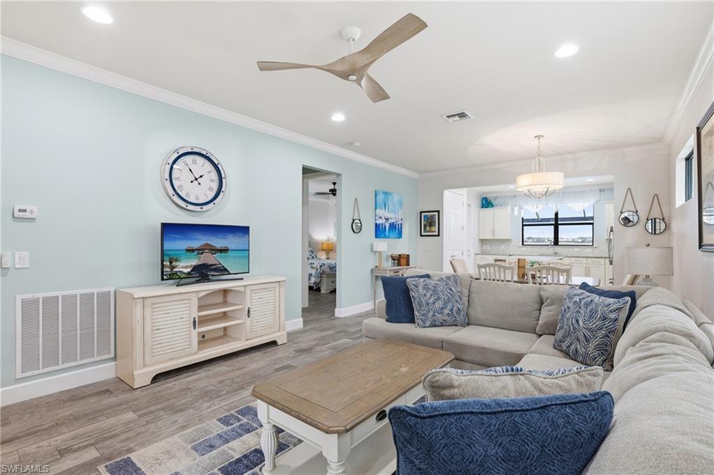 CORKSCREW SHORES - Residential