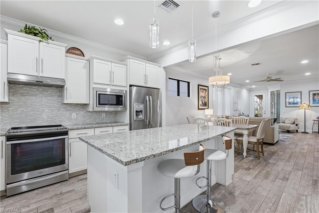 CORKSCREW SHORES - Residential