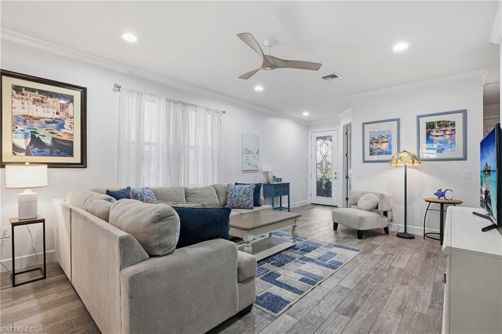 CORKSCREW SHORES - Residential