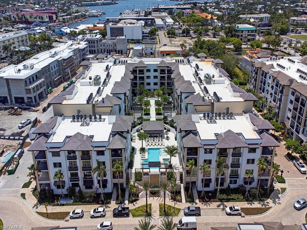 QUATTRO AT NAPLES SQUARE - Residential