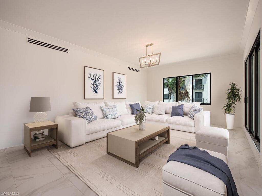 QUATTRO AT NAPLES SQUARE - Residential