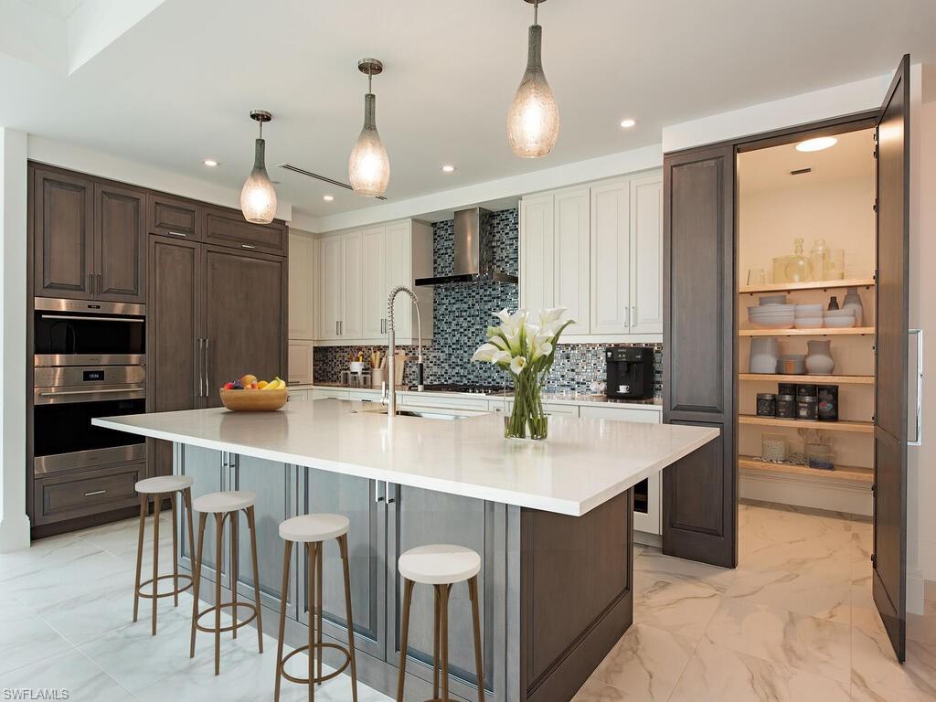 QUATTRO AT NAPLES SQUARE - Residential