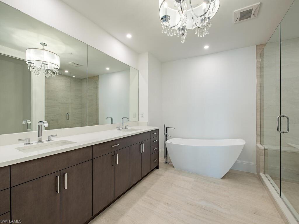 QUATTRO AT NAPLES SQUARE - Residential