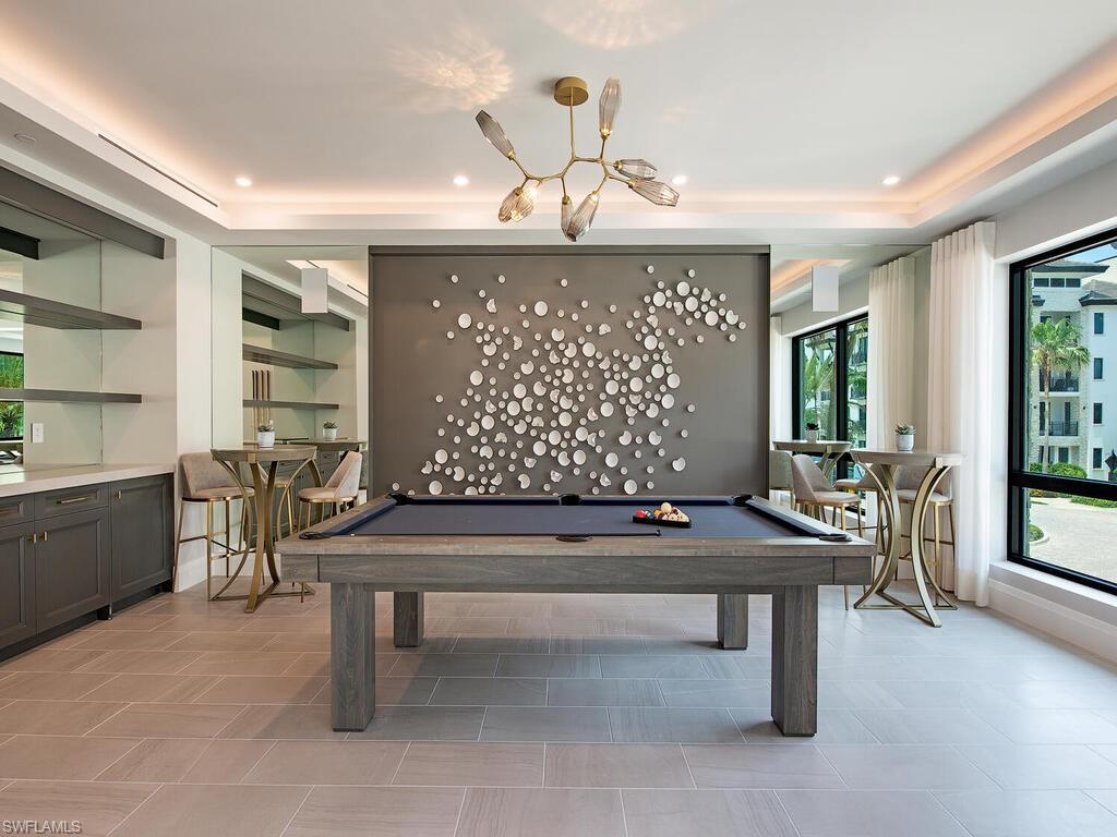 QUATTRO AT NAPLES SQUARE - Residential