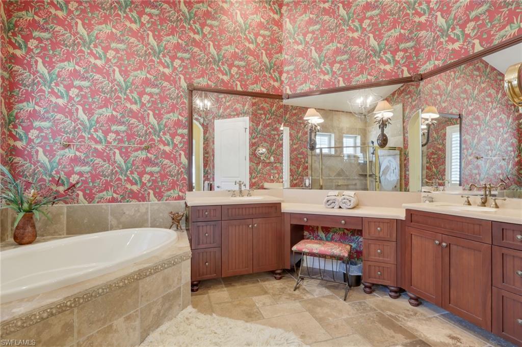 OYSTER BAY - Residential