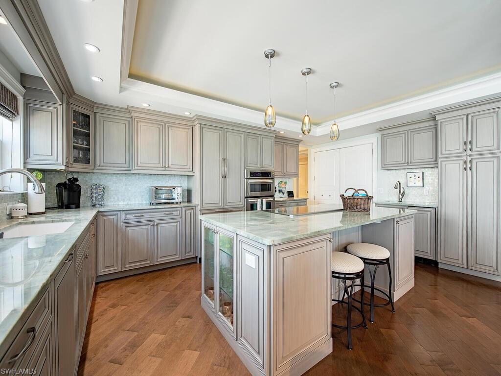 WHITEHALL - Residential