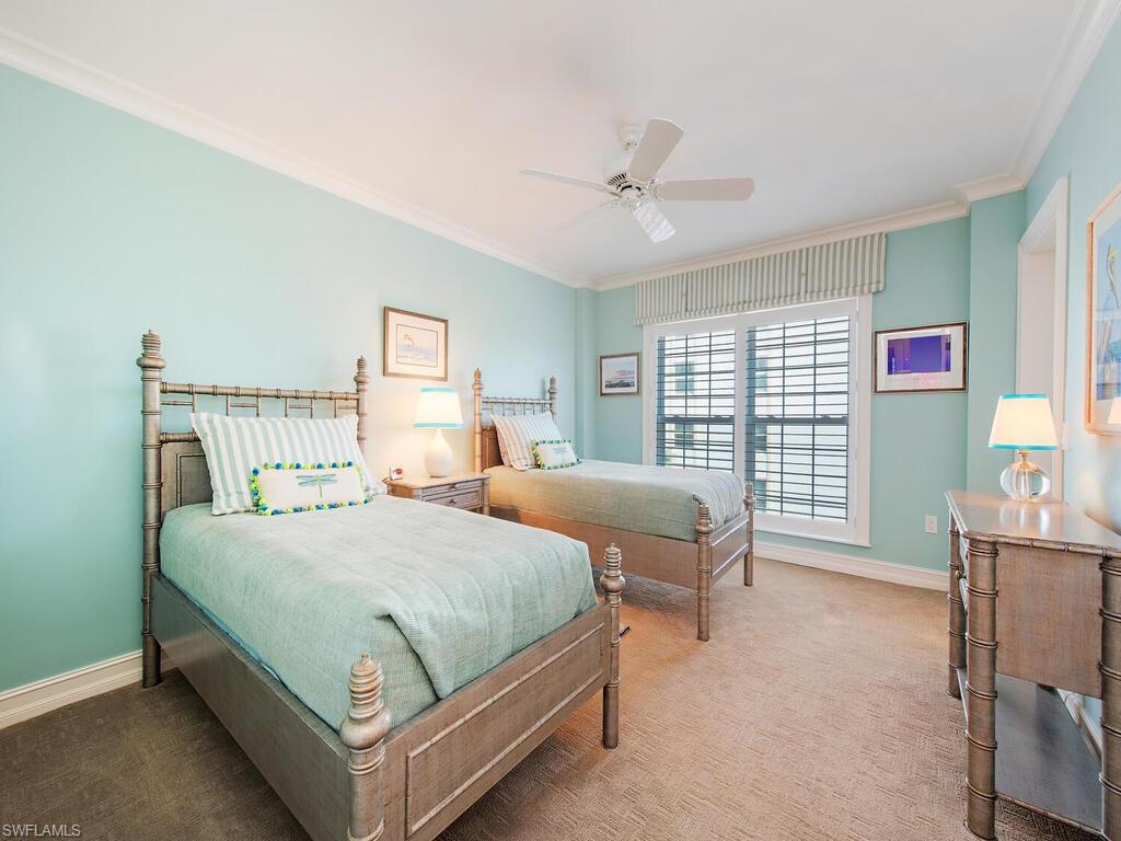 WHITEHALL - Residential